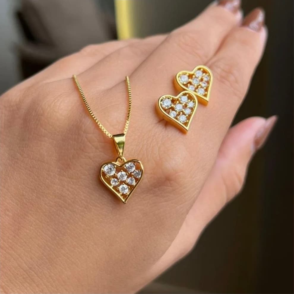Conjunto Coração Pavê Banhado a Ouro